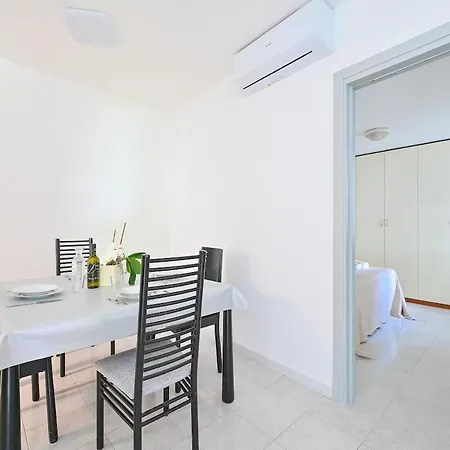 Ischian Escape- Vintage Bath And Lush Nature Apartment